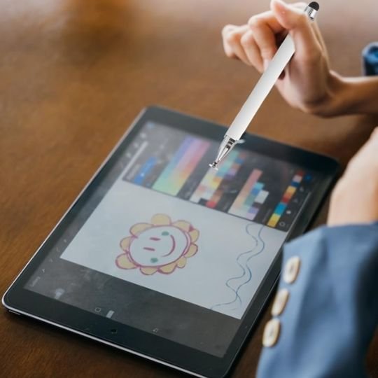 Stylet pour tablette deux embouts différents pour plus d'éfficacité